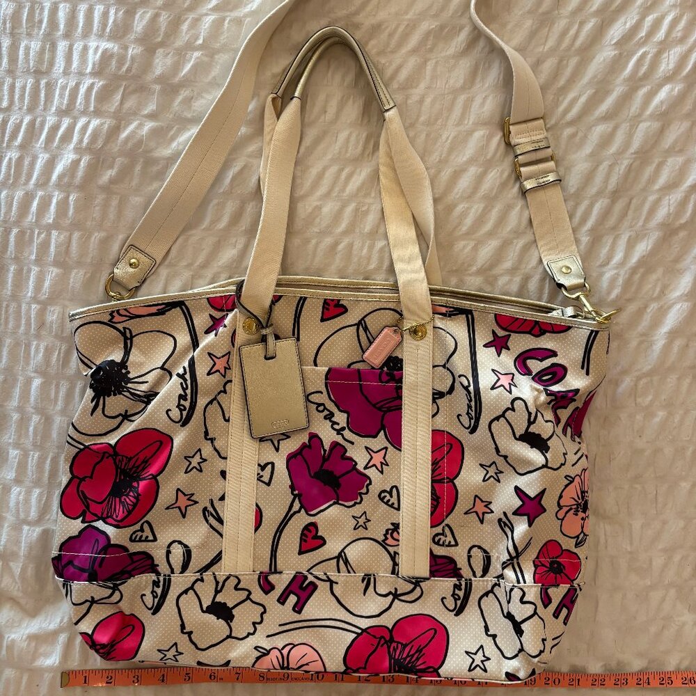 VINTAGE Authentic X-Large Coach Poppy Bandana Butterfly Grafitti Tote